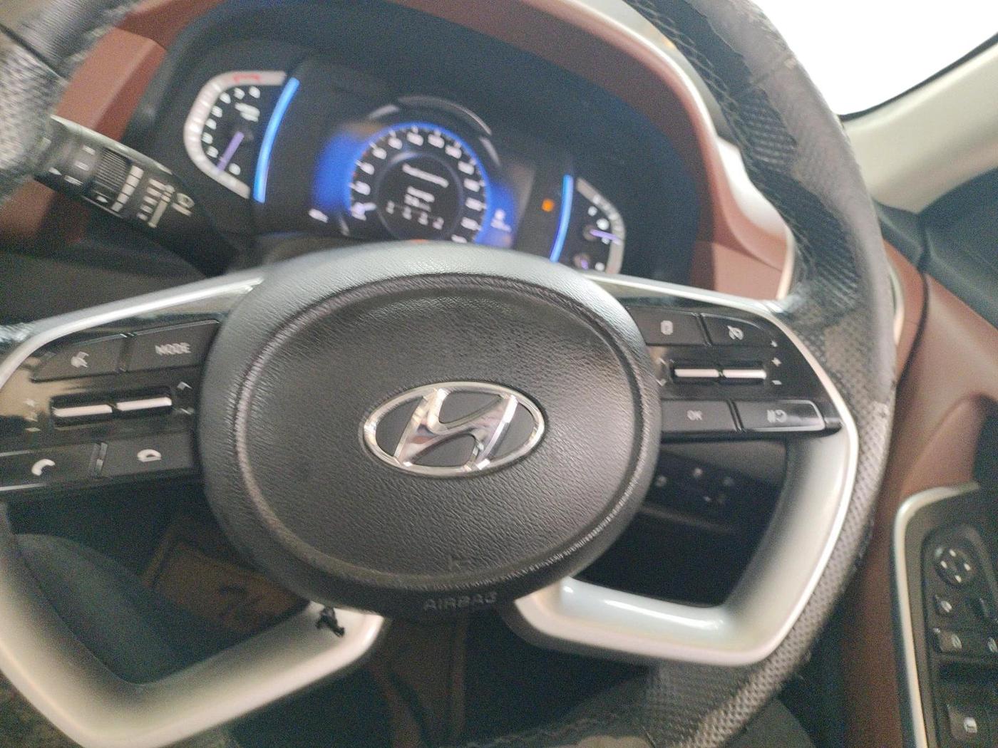 2023 Hyundai ALCAZAR PRESTIGE 1.5 TURBO PETROL MT 7STR, Petrol, Manual, 27,509 km, interior
