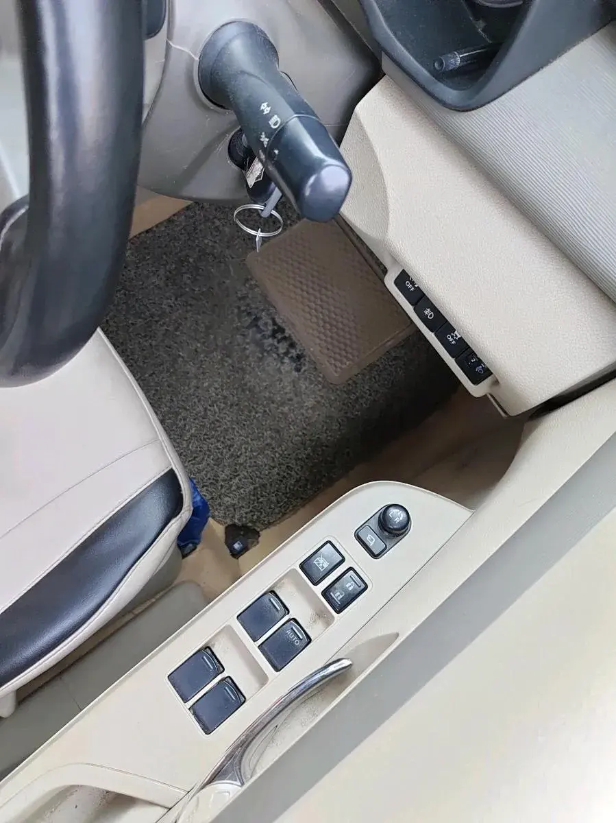 2024 Maruti Ertiga VXI SHVS, Petrol, Manual, 97,152 km, interior