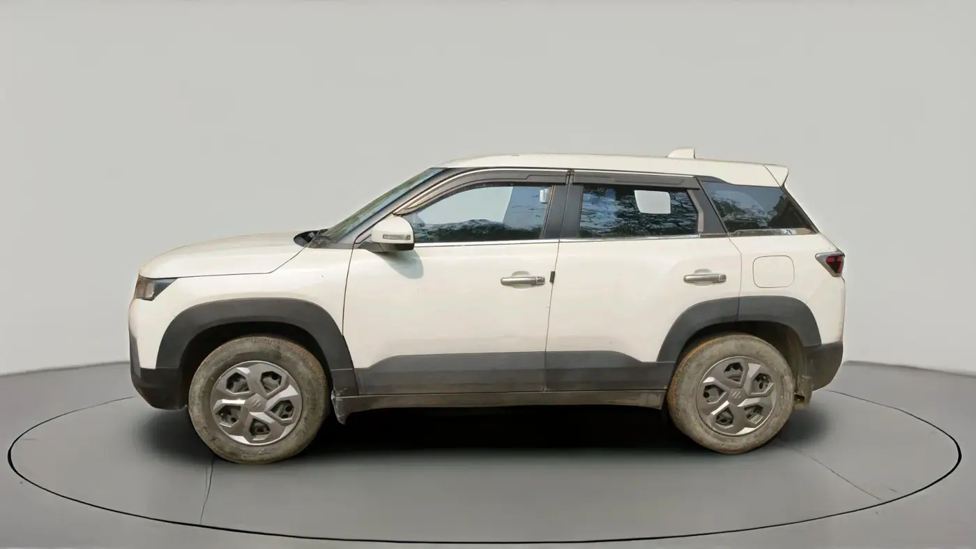 2023 Maruti BREZZA VXI AT SMART HYBRID, Petrol, Automatic, 19,585 km, exterior