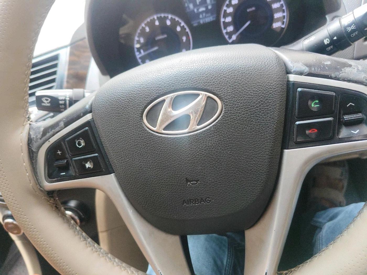 2011 Hyundai Verna FLUIDIC 1.6 VTVT SX AT, Petrol, Automatic, 91,323 km, interior