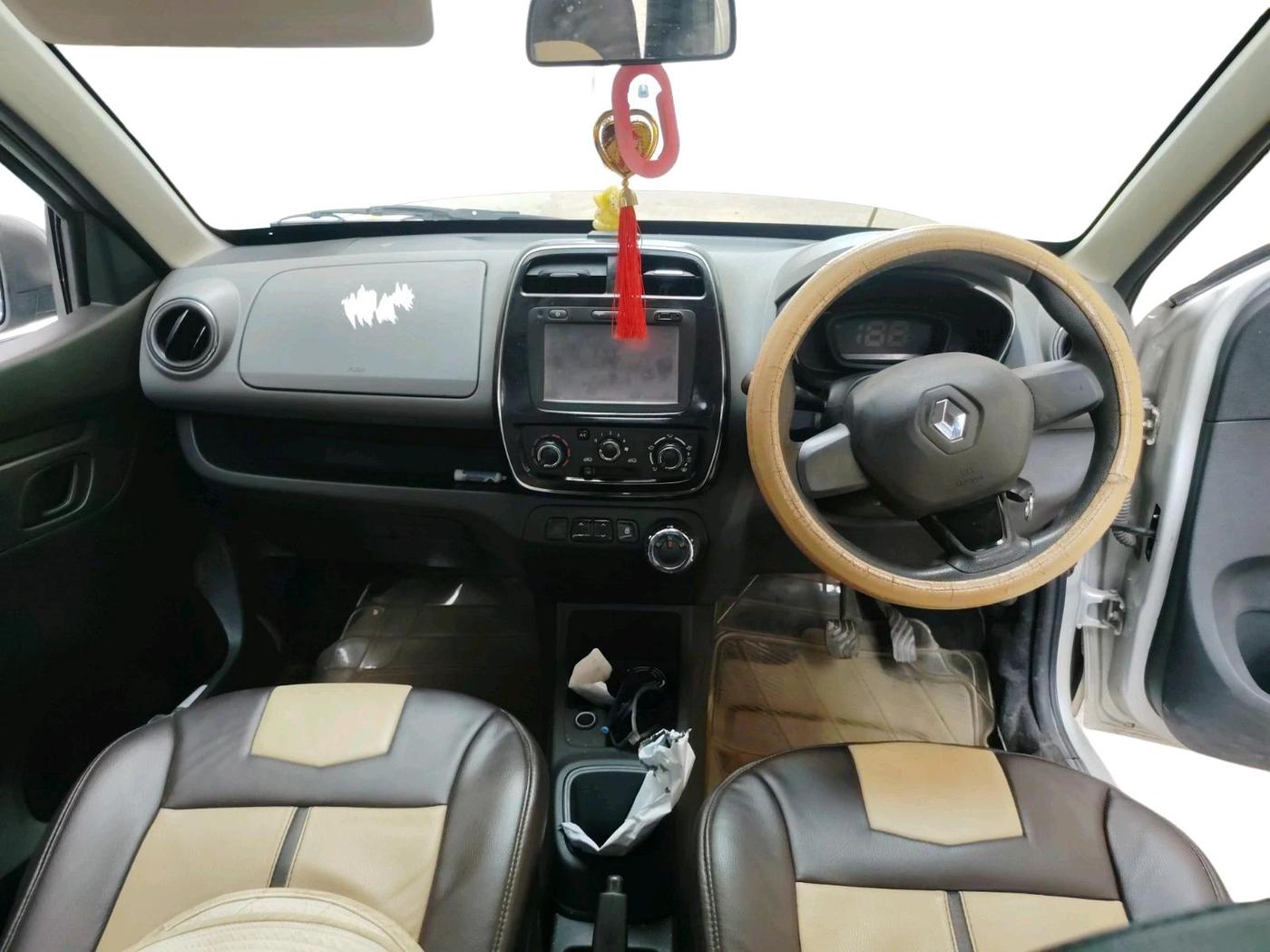 2017 Renault Kwid RXT 1.0 AMT, Petrol, Automatic, 64,544 km, interior