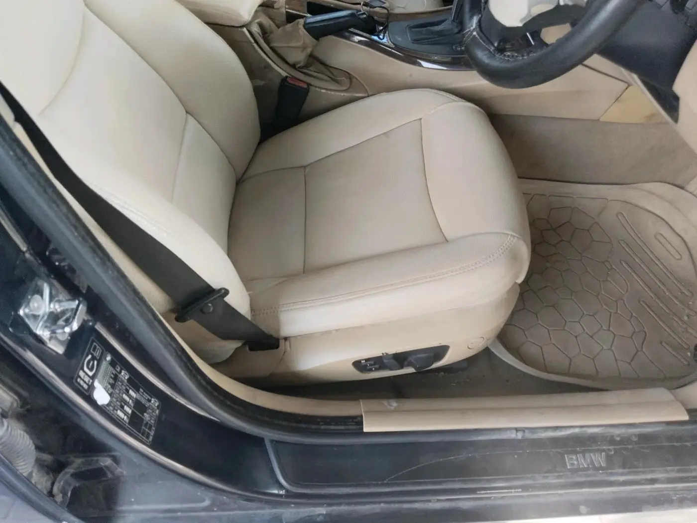 2007 BMW 3 Series 320D, Diesel, Automatic, 1,14,407 km, interior