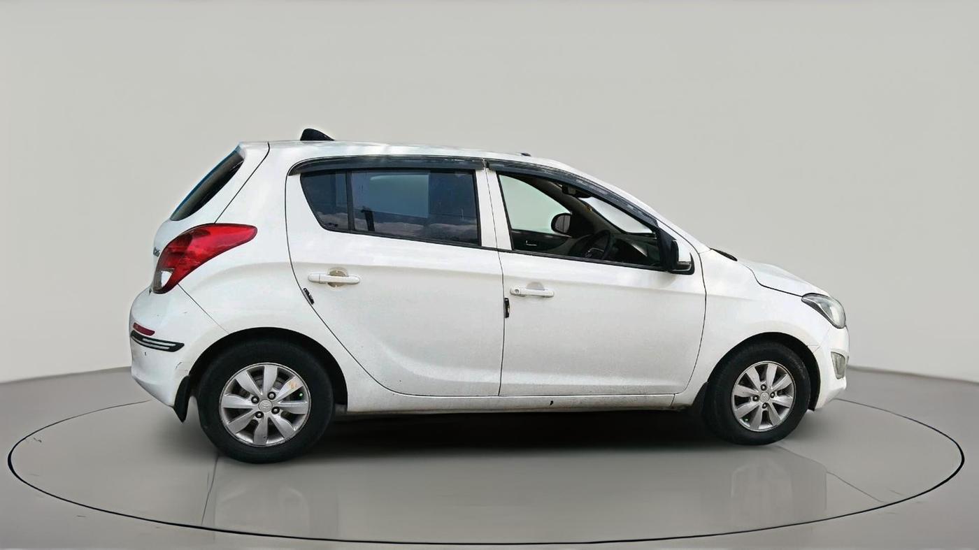 2013 Hyundai i20 SPORTZ 1.2, Petrol, Manual, 1,39,630 km, exterior