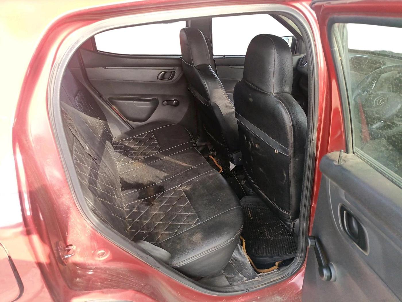 2016 Renault Kwid RXT 0.8, Petrol, Manual, 1,45,262 km, interior