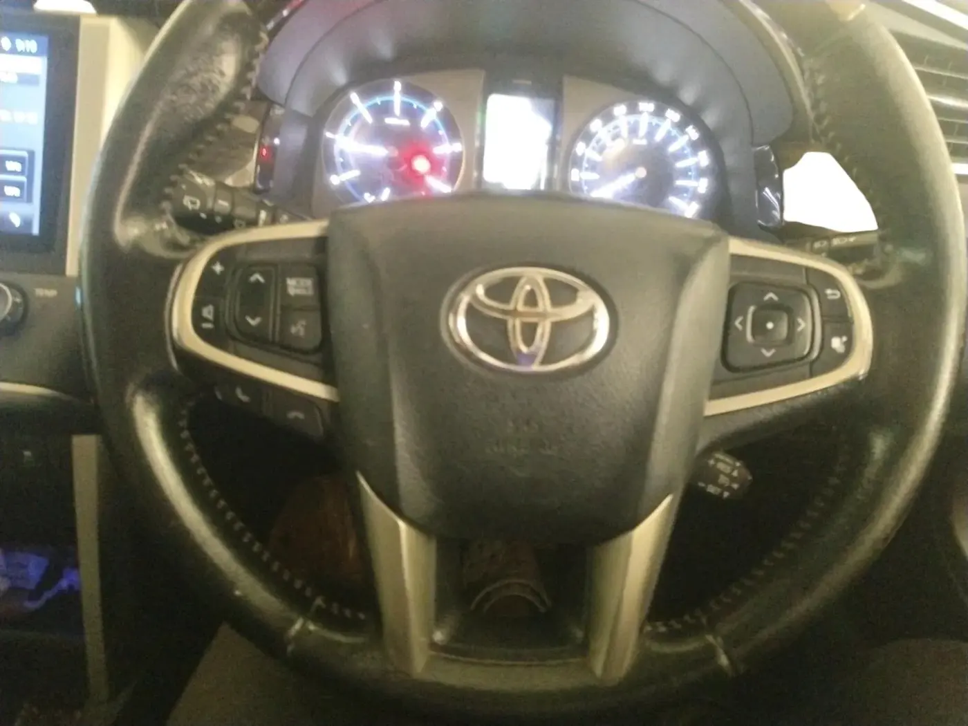 2018 Toyota Innova Crysta 2.8 ZX AT 7 STR, Diesel, Automatic, 3,16,126 km, interior
