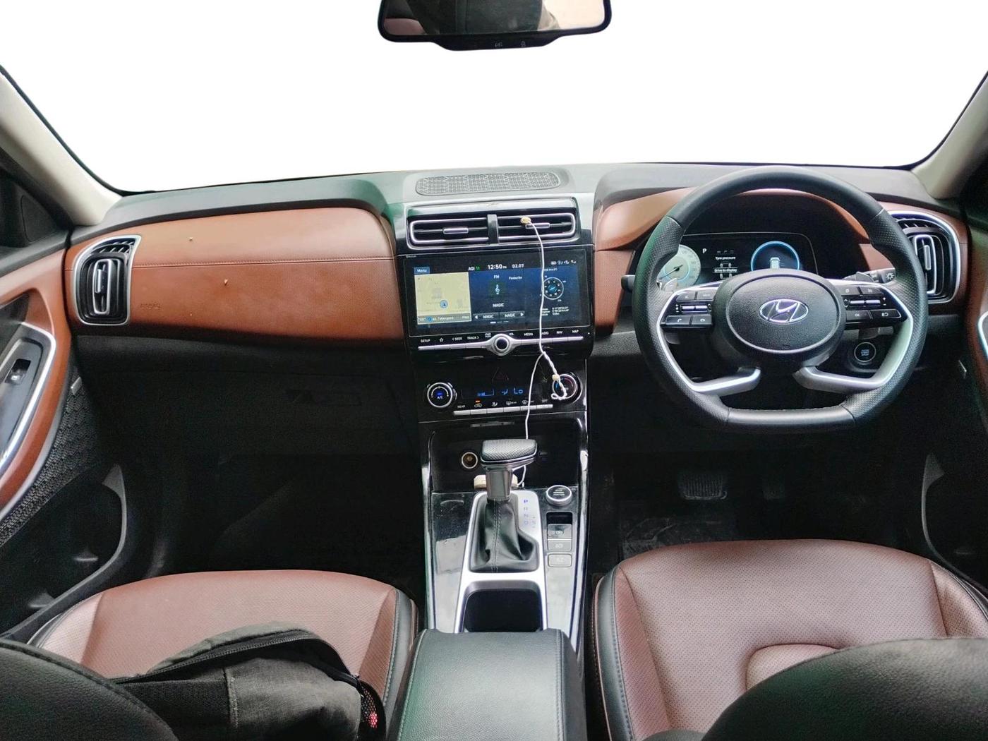 2021 Hyundai ALCAZAR PLATINUM (O) 6STR 2.0 AT, Petrol, Automatic, 44,015 km, interior