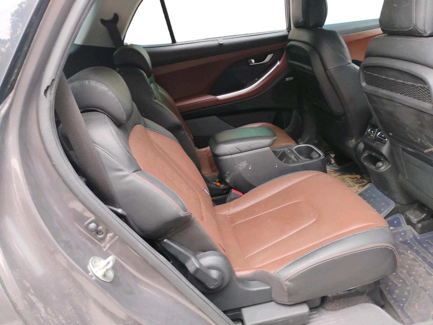 2021 Hyundai ALCAZAR PLATINUM (O) 6STR 2.0 AT, Petrol, Automatic, 44,015 km, interior