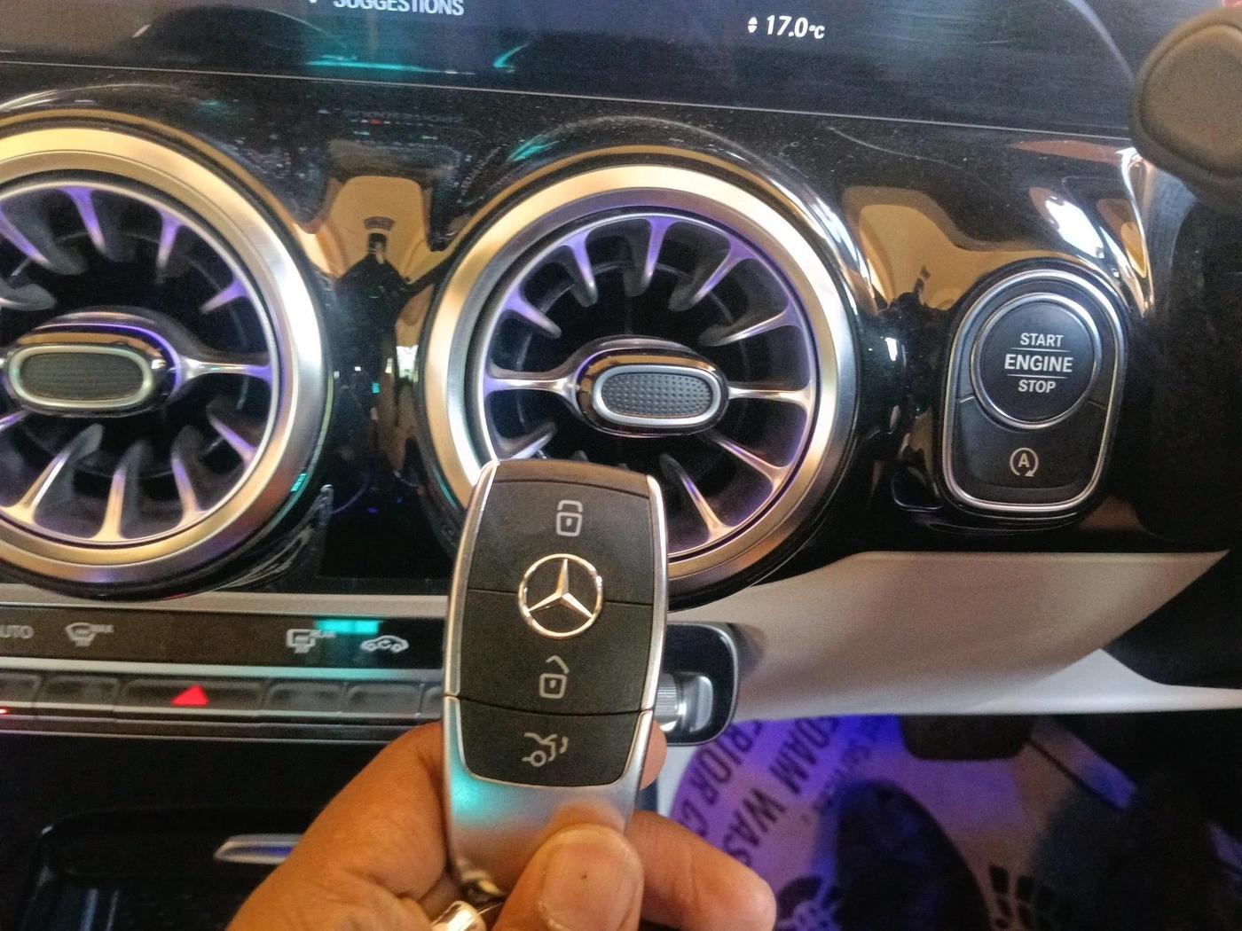 2022 Mercedes Benz GLA Class 200, Petrol, Automatic, 39,585 km, interior