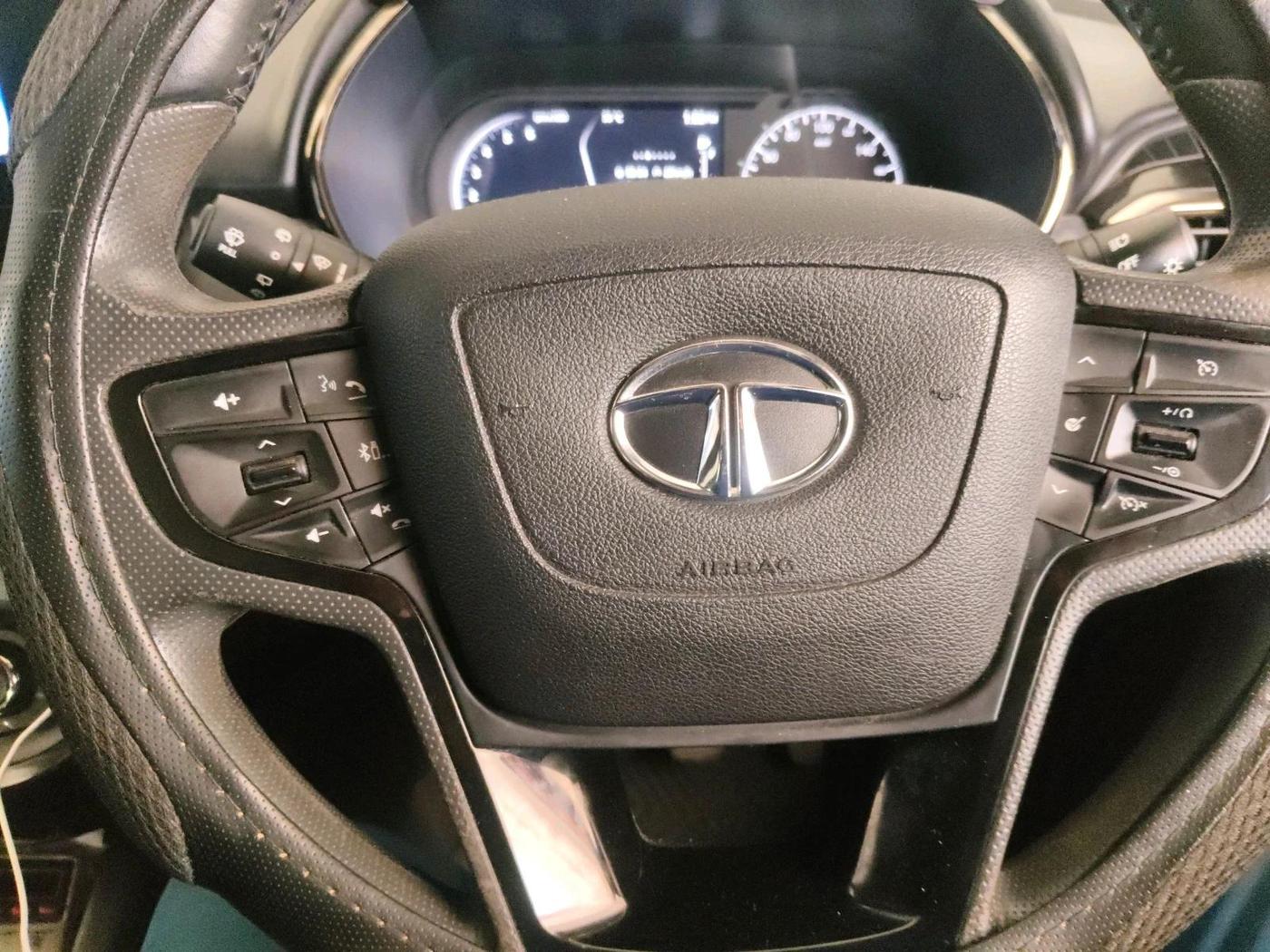 2022 Tata Safari XZ PLUS DARK EDITION, Diesel, Manual, 73,596 km, interior