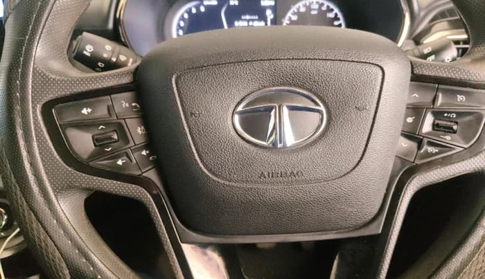 2022 Tata Safari XZ PLUS DARK EDITION, Diesel, Manual, 73,596 km, interior