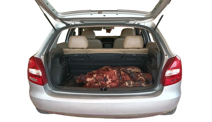 2011 Skoda Fabia ELEGANCE 1.2 MPI, Petrol, Manual, 1,01,633 km, exterior