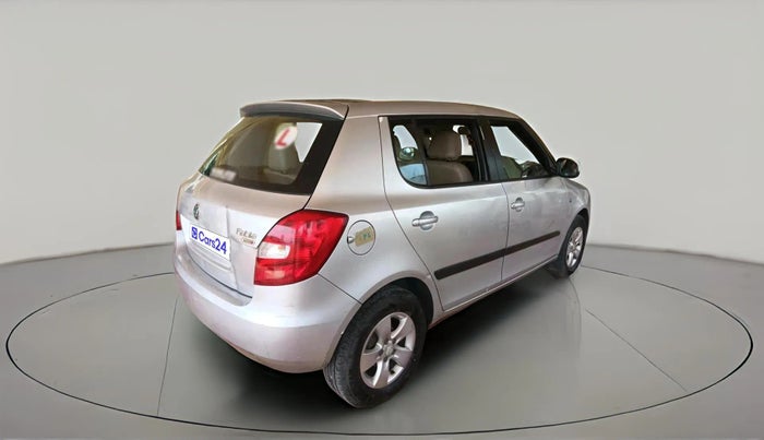 2011 Skoda Fabia ELEGANCE 1.2 MPI, Petrol, Manual, 1,01,633 km, exterior