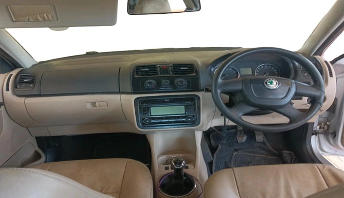 2011 Skoda Fabia ELEGANCE 1.2 MPI, Petrol, Manual, 1,01,633 km, interior