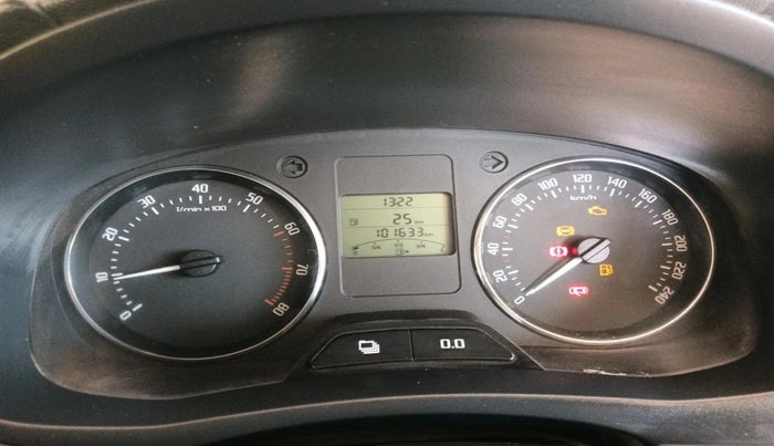 2011 Skoda Fabia ELEGANCE 1.2 MPI, Petrol, Manual, 1,01,633 km, interior