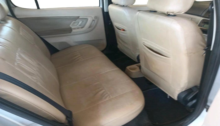 2011 Skoda Fabia ELEGANCE 1.2 MPI, Petrol, Manual, 1,01,633 km, interior