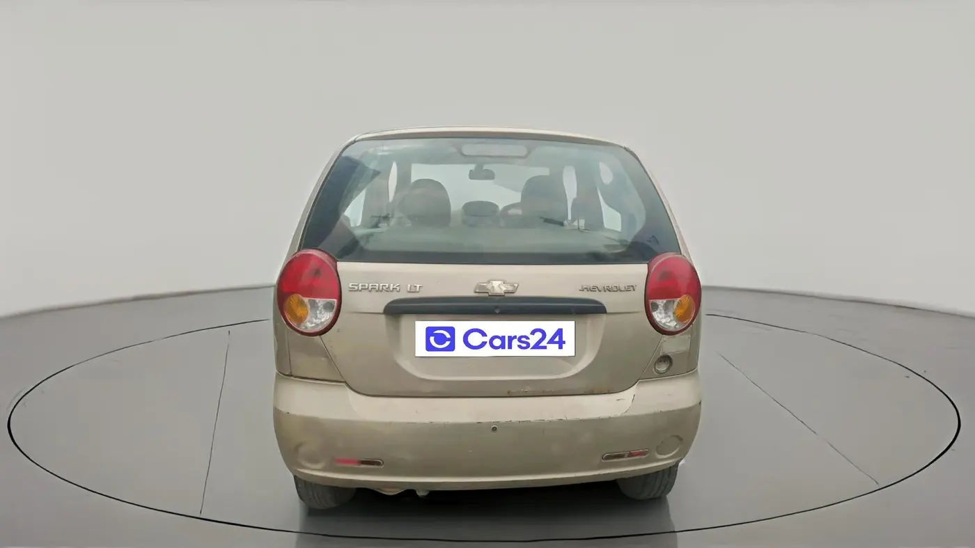 2011 Chevrolet Spark LT 1.0 LPG, Petrol, Manual, 1,00,147 km, exterior