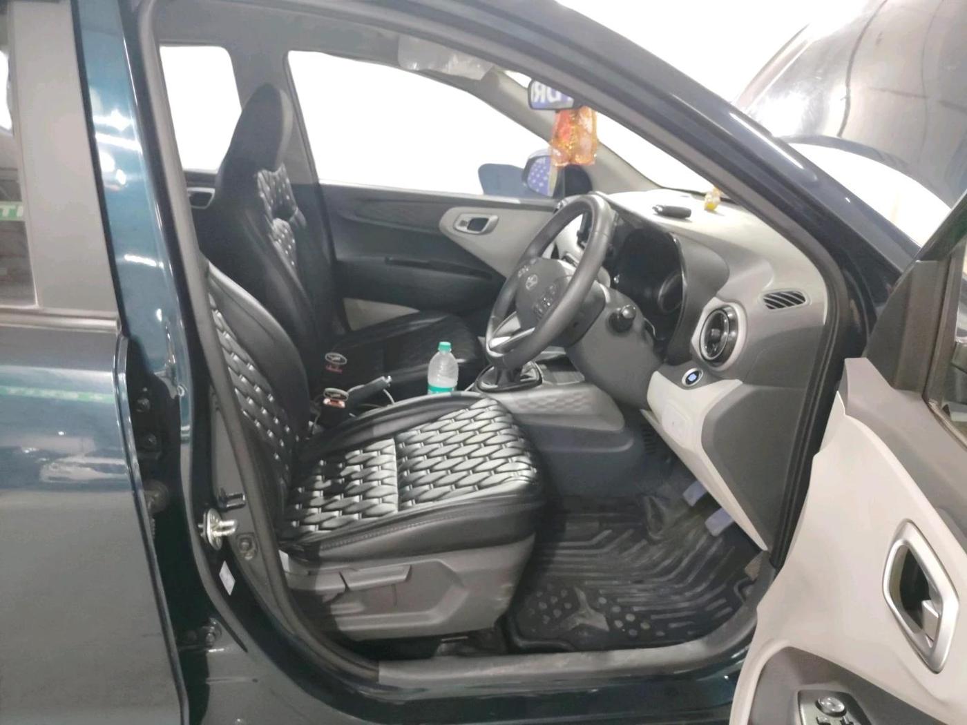 2024 Hyundai GRAND I10 NIOS ASTA 1.2 KAPPA VTVT, Petrol, Manual, 34,088 km, interior