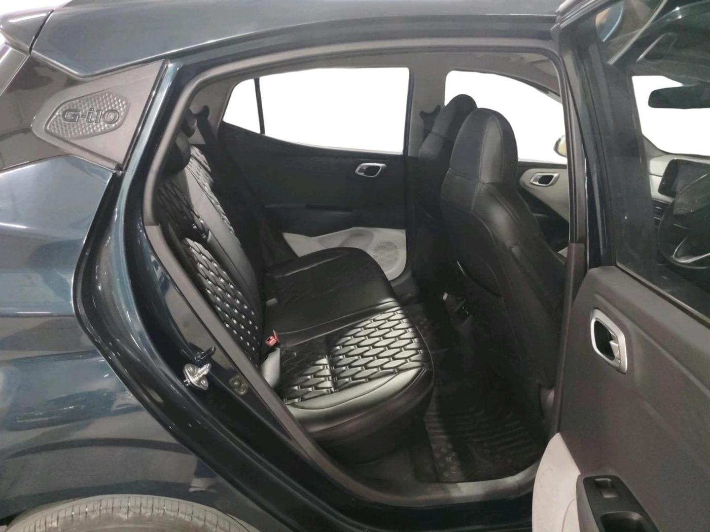 2024 Hyundai GRAND I10 NIOS ASTA 1.2 KAPPA VTVT, Petrol, Manual, 34,088 km, interior