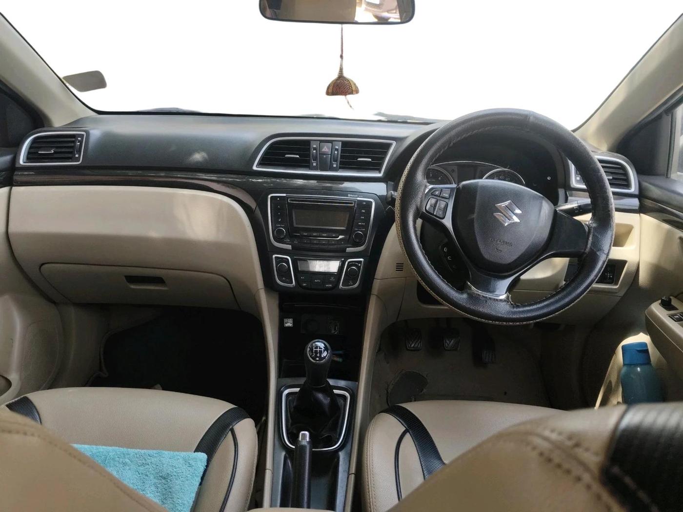 2015 Maruti Ciaz VDI +, Diesel, Manual, 1,76,327 km, interior