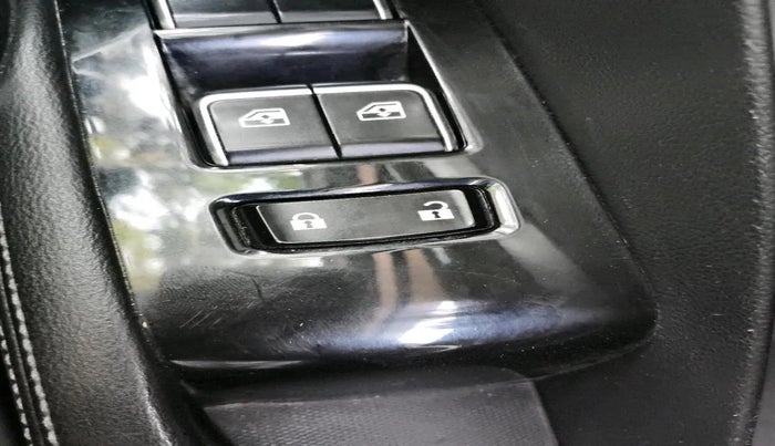 2020 MG HECTOR SMART 2.0 DIESEL, Diesel, Manual, 1,47,691 km, interior