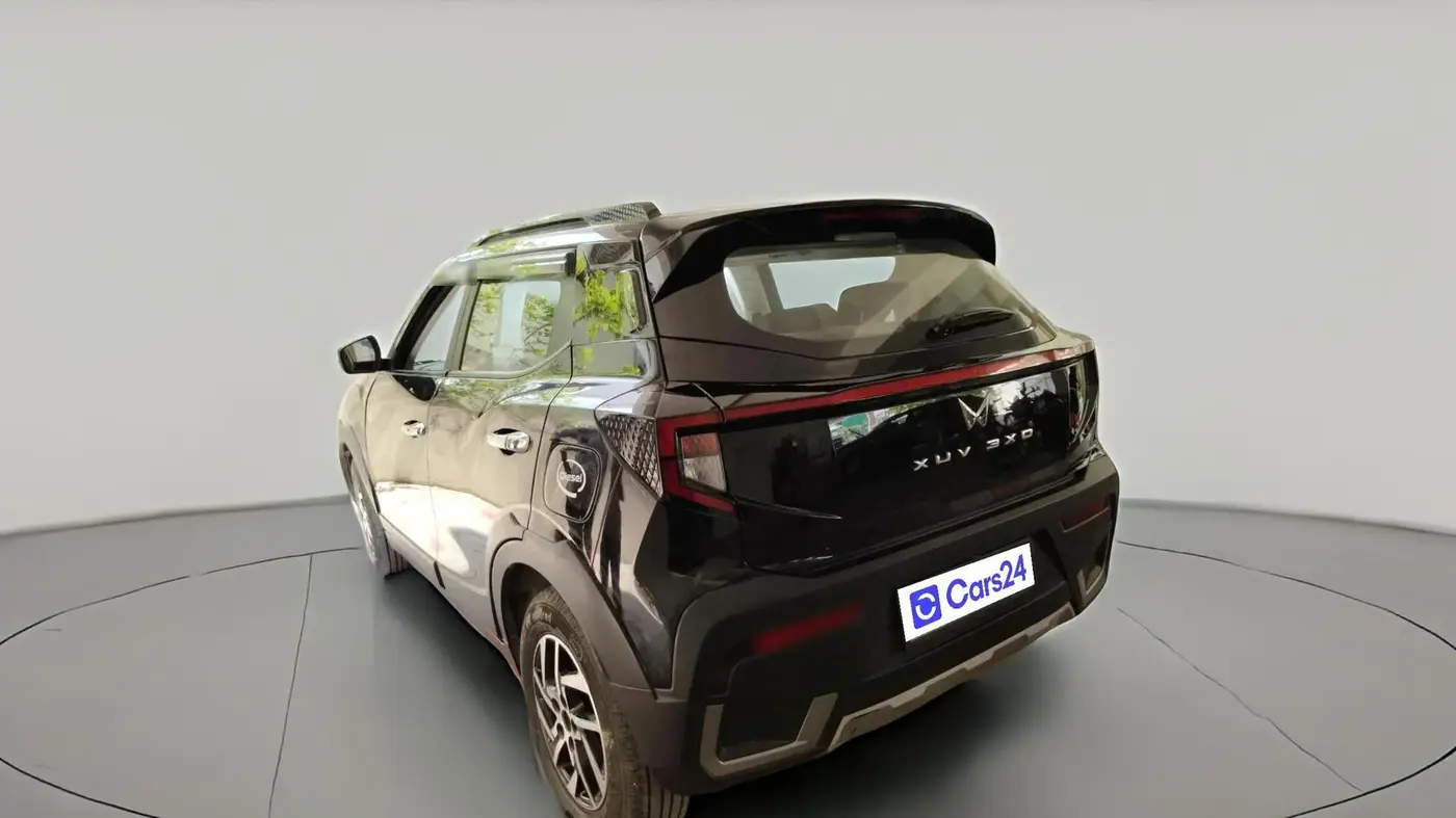 2025 Mahindra XUV 3XO AX5 1.5 Turbo Diesel, Diesel, Manual, 13,469 km, exterior