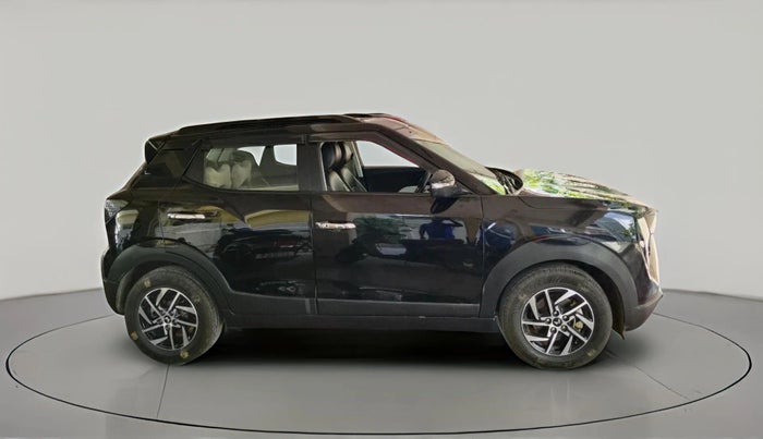 2025 Mahindra XUV 3XO AX5 1.5 Turbo Diesel, Diesel, Manual, 13,469 km, exterior