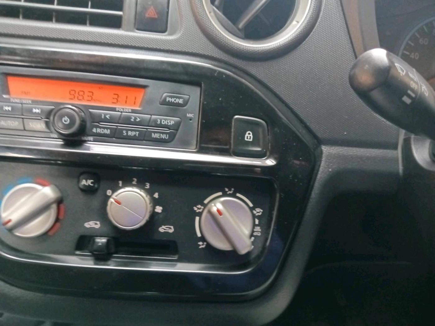 2018 Datsun Redi Go S 1.0 AMT, Petrol, Automatic, 1,04,428 km, interior