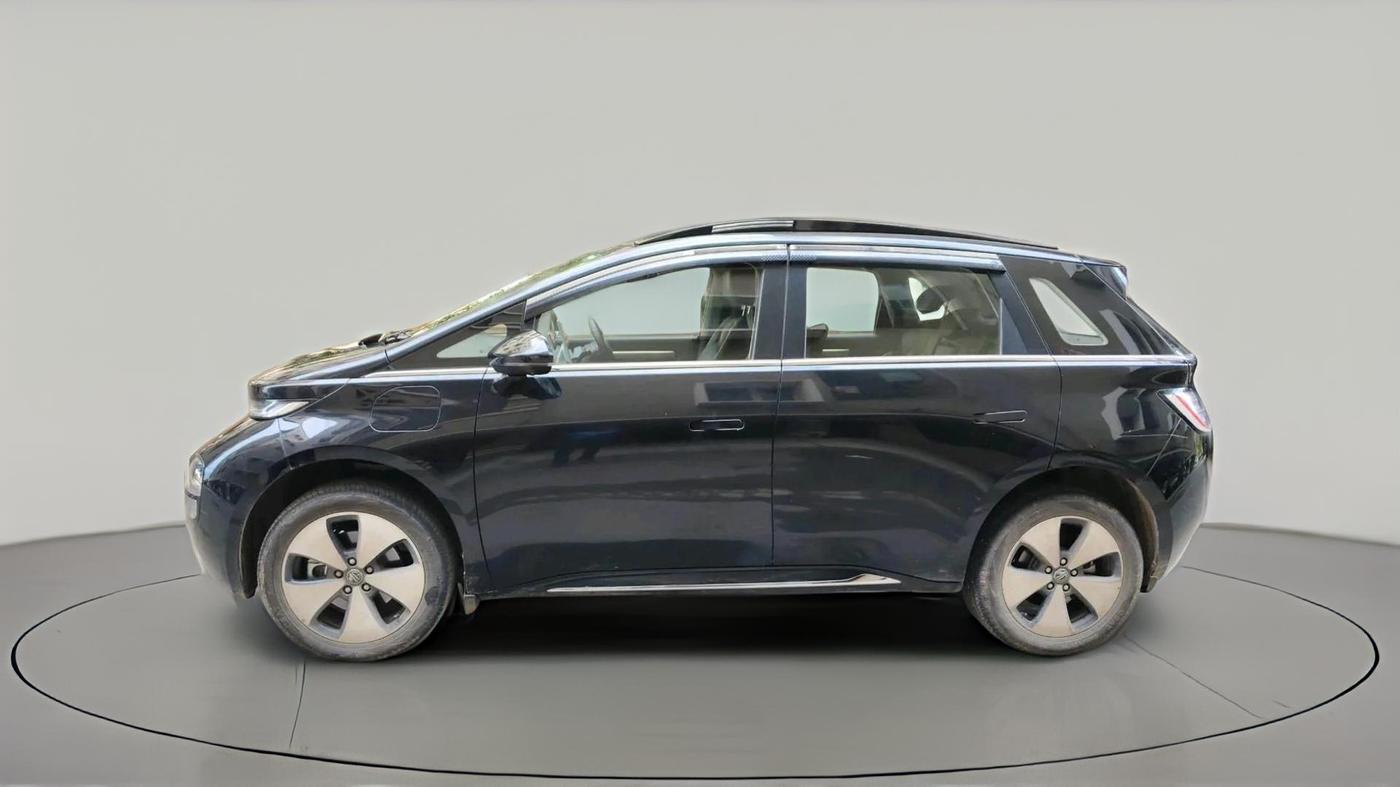 2024 MG Windsor EV Exclusive, Electric, Automatic, 46,409 km, exterior