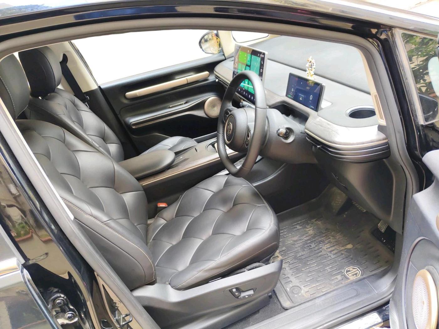 2024 MG Windsor EV Exclusive, Electric, Automatic, 46,409 km, interior