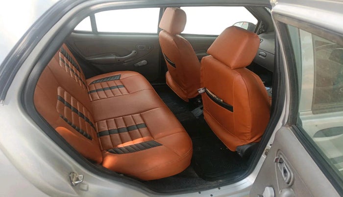 2013 Tata Indica V2 LS DIESEL, Diesel, Manual, 90,822 km, interior