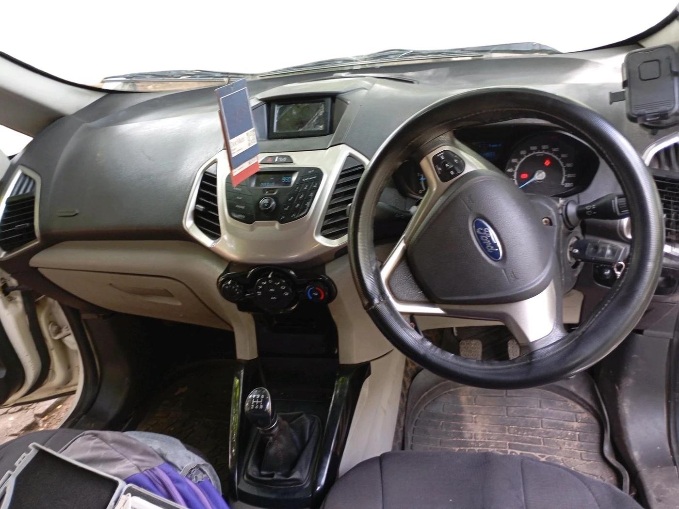 2013 Ford Ecosport TREND 1.5L DIESEL, Diesel, Manual, 1,14,833 km, interior