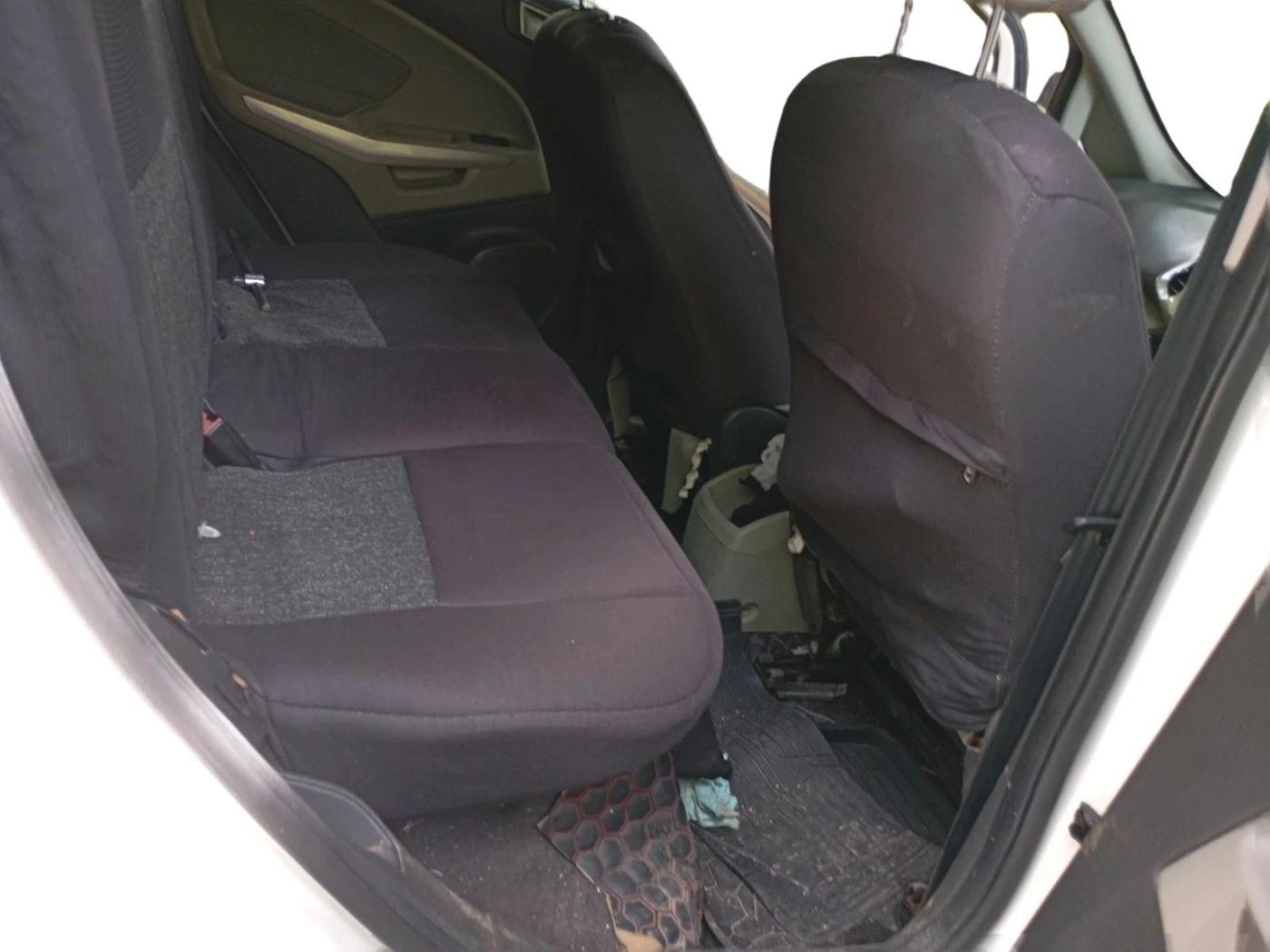 2013 Ford Ecosport TREND 1.5L DIESEL, Diesel, Manual, 1,14,833 km, interior