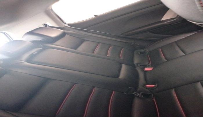 2022 Volkswagen TAIGUN HIGHLINE 1.0 TSI MT, Petrol, Manual, 25,092 km, interior