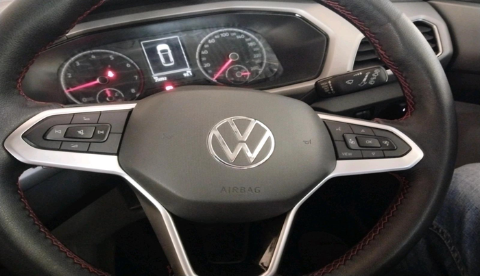 2022 Volkswagen TAIGUN HIGHLINE 1.0 TSI MT, Petrol, Manual, 25,092 km, interior