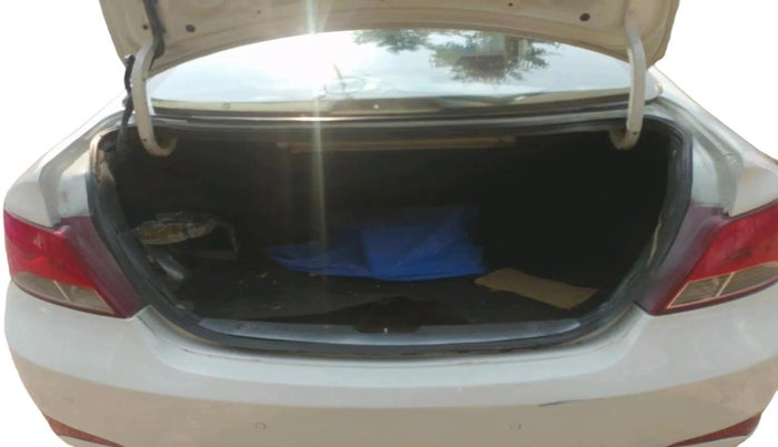 2015 Hyundai Verna FLUIDIC 1.6 VTVT SX, Petrol, Manual, 80,892 km, exterior