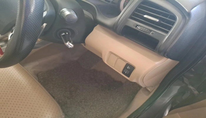 2013 Honda City 1.5L I-VTEC V AT, Petrol, Automatic, 1,31,695 km, interior