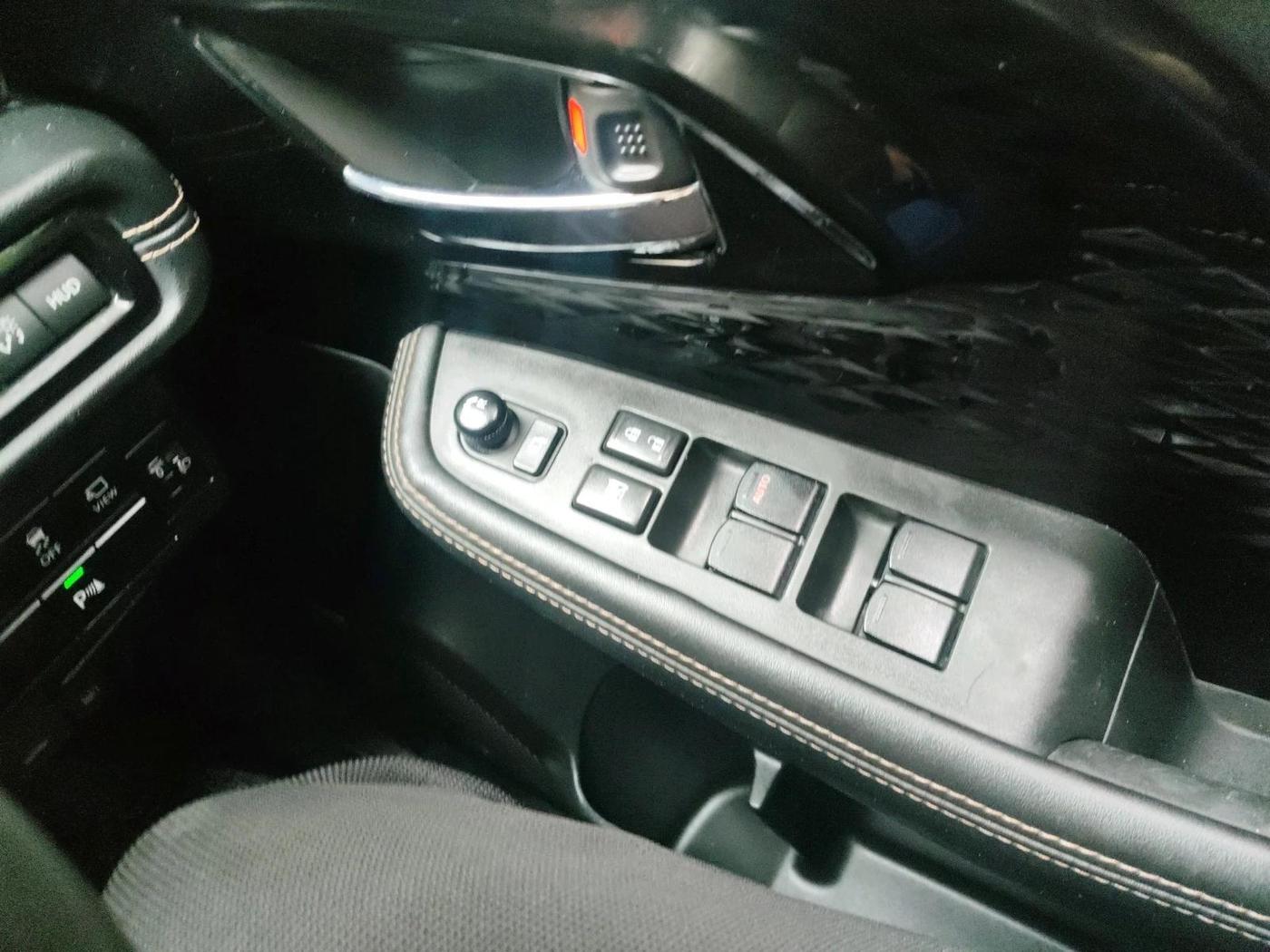 2025 Maruti Victoris Zxi Plus 1.5 eCVT, Hybrid, Automatic, 10,869 km, interior