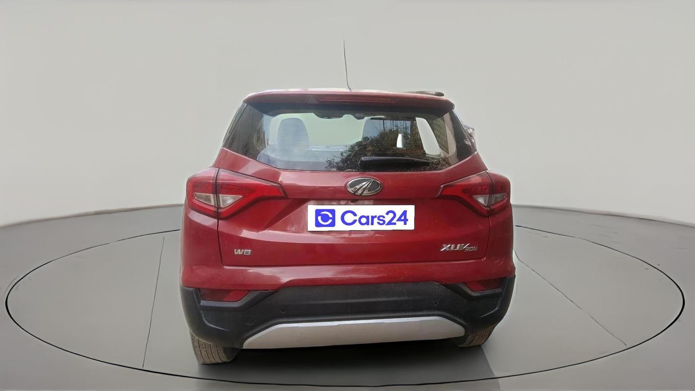 2022 Mahindra XUV300 W8 1.2 PETROL, Petrol, Manual, 55,261 km, exterior