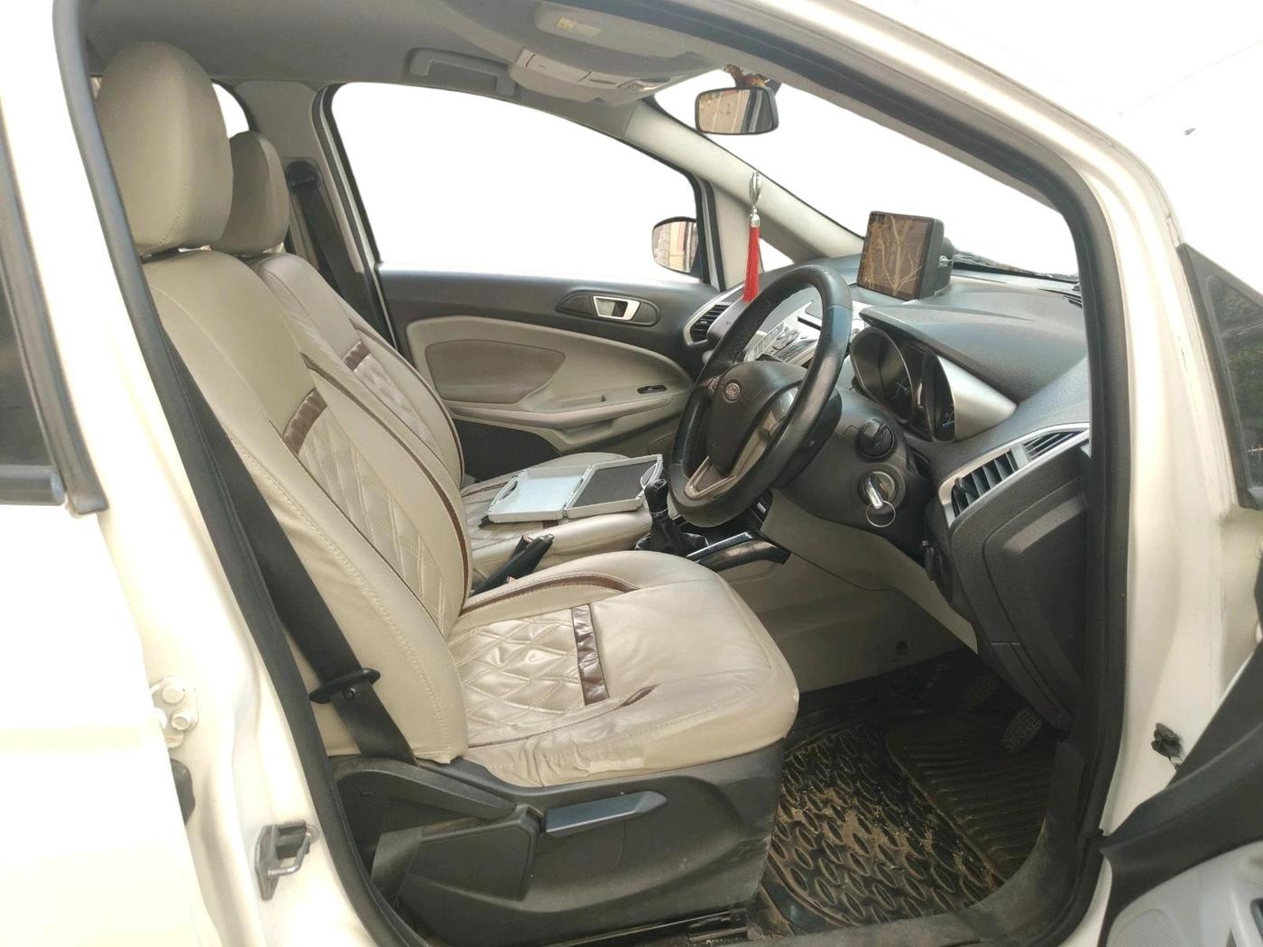 2013 Ford Ecosport TITANIUM 1.5L DIESEL, Diesel, Manual, 93,422 km, interior