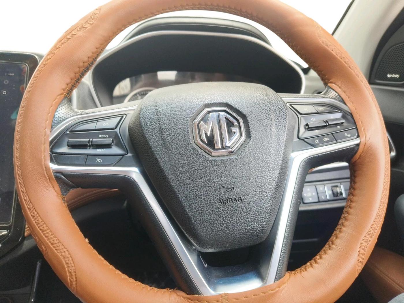 2021 MG HECTOR PLUS SELECT 2.0 DIESEL TURBO MT 7-STR, Diesel, Manual, 1,03,554 km, interior