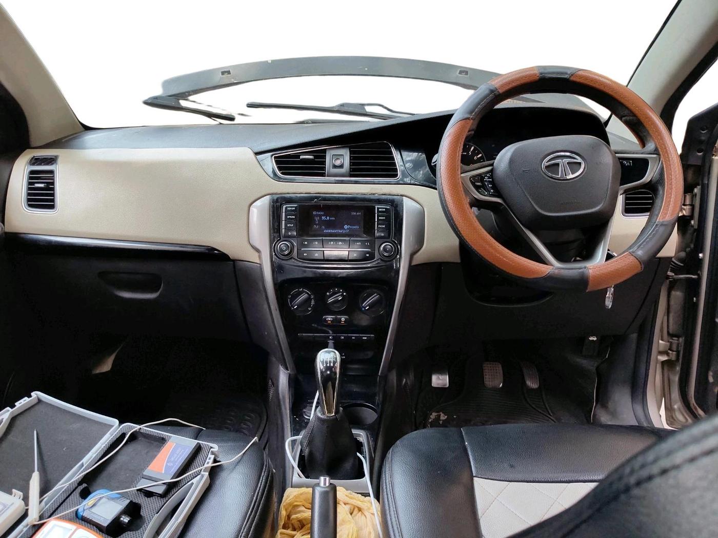 2016 Tata Zest XMS PETROL, Petrol, Manual, 61,312 km, interior