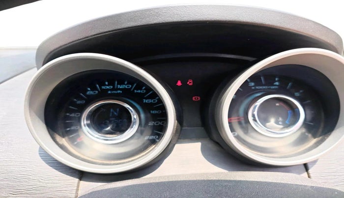 2016 Mahindra XUV500 W6, Diesel, Manual, 1,31,257 km, interior