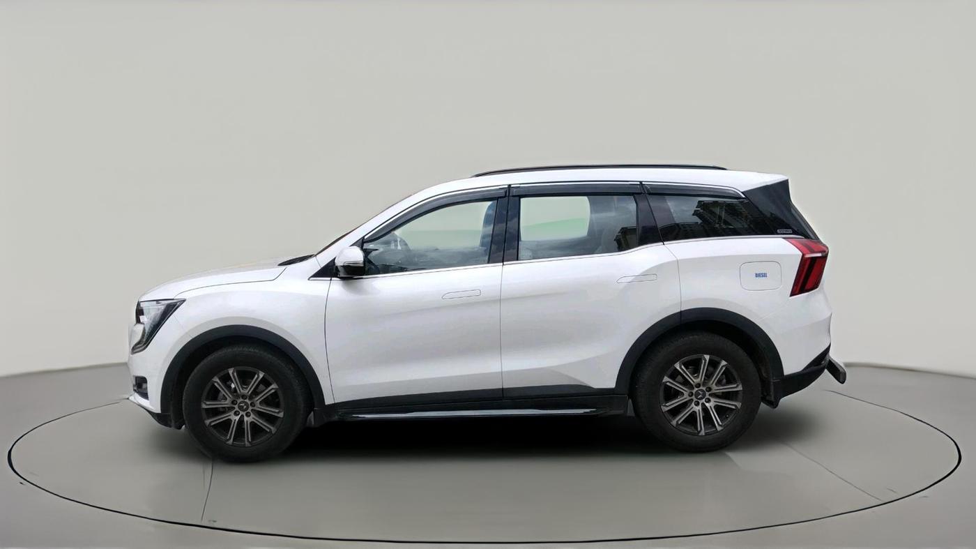 2023 Mahindra XUV700 AX 7 D AT 7 STR, Diesel, Automatic, 21,530 km, exterior