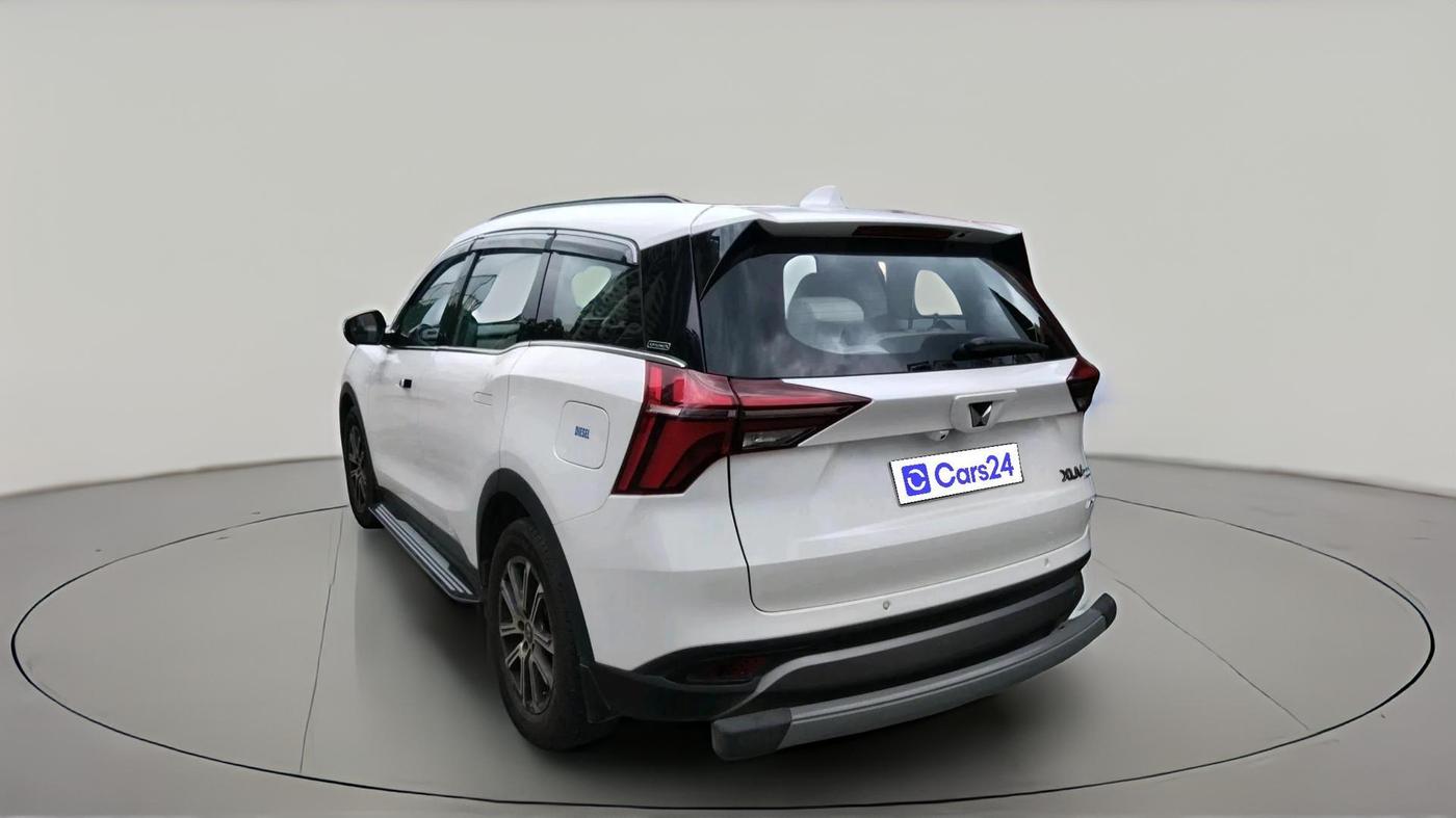 2023 Mahindra XUV700 AX 7 D AT 7 STR, Diesel, Automatic, 21,530 km, exterior