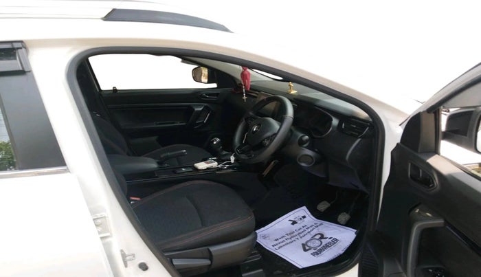 2022 Renault Kiger RXZ MT, Petrol, Manual, 38,669 km, interior