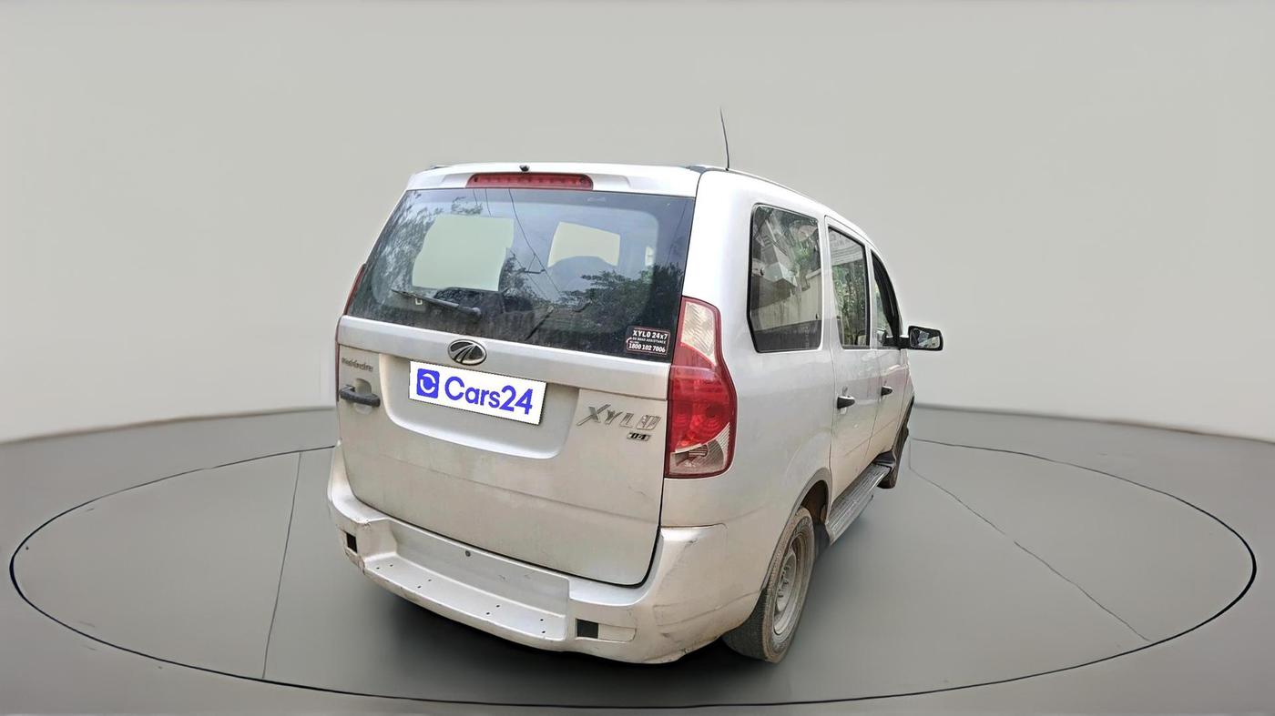 2017 Mahindra Xylo D4, Diesel, Manual, 2,39,240 km, exterior