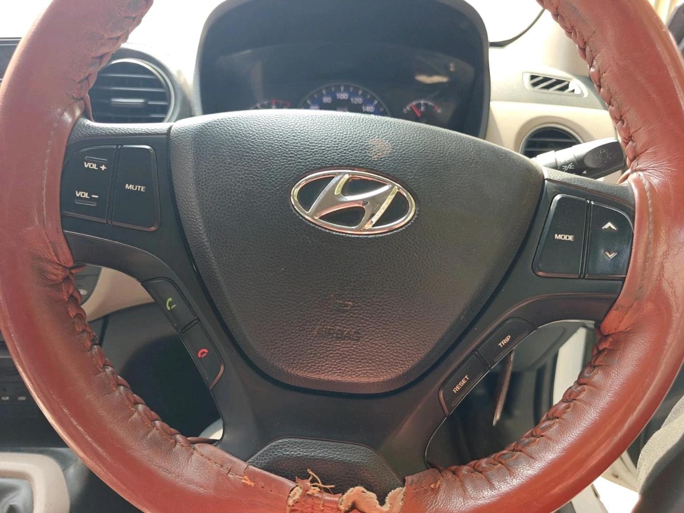 2017 Hyundai Xcent S 1.2 CRDI, Diesel, Manual, 1,21,299 km, interior