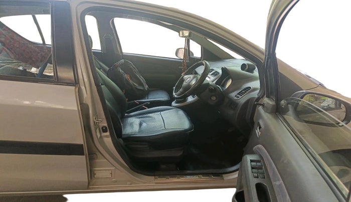 2011 Maruti Ritz VDI, Diesel, Manual, 1,06,401 km, interior