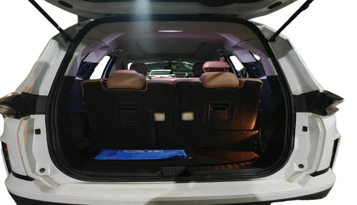 2024 Tata Safari ADVENTURE PLUS AT, Diesel, Automatic, 20,441 km, exterior