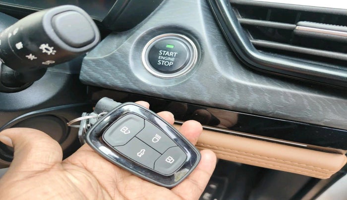 2024 Tata Safari ADVENTURE PLUS AT, Diesel, Automatic, 20,441 km, interior